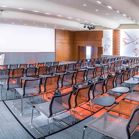 Novotel Paris Rueil Malmaison Eksteriør bilde