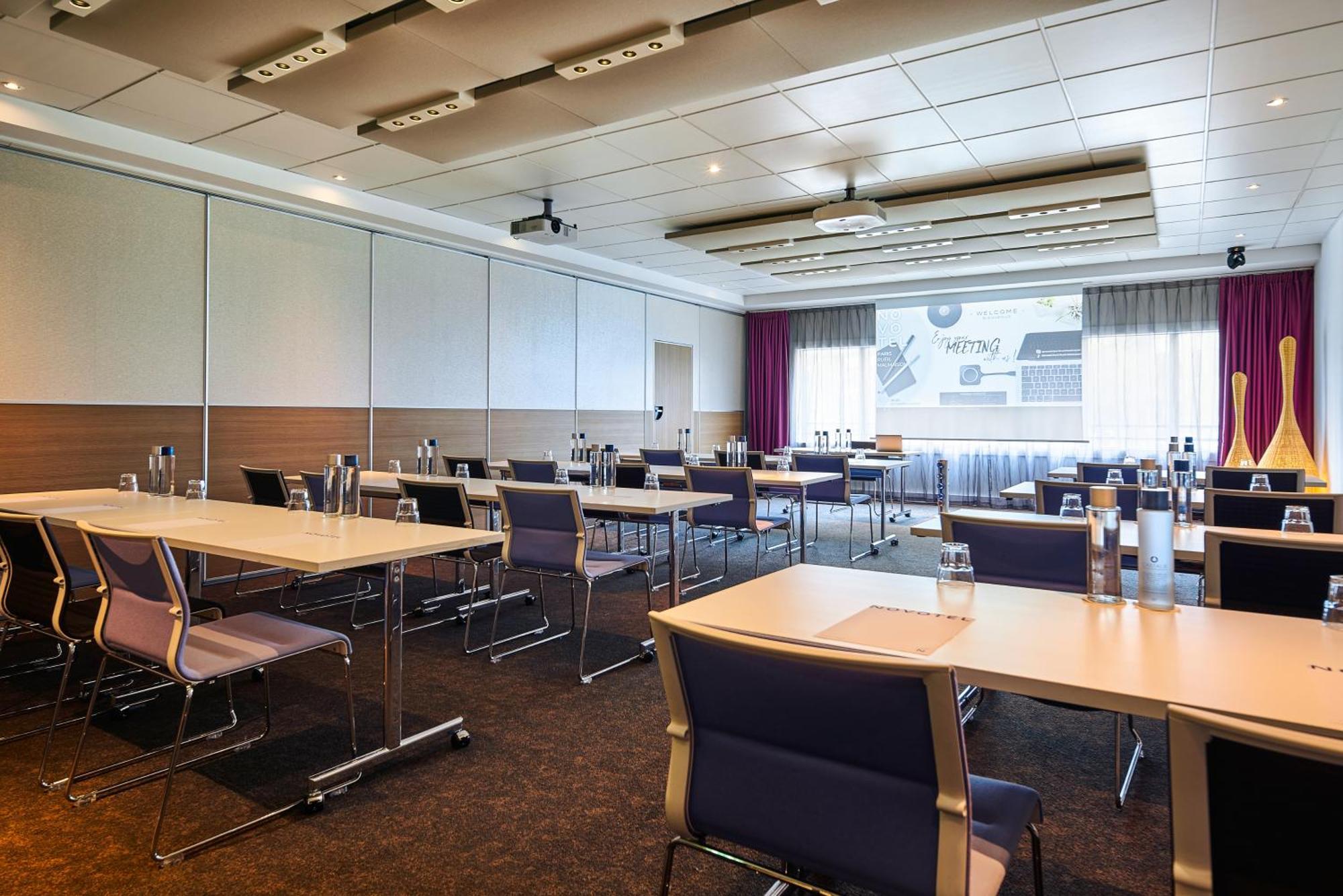 Novotel Paris Rueil Malmaison Eksteriør bilde