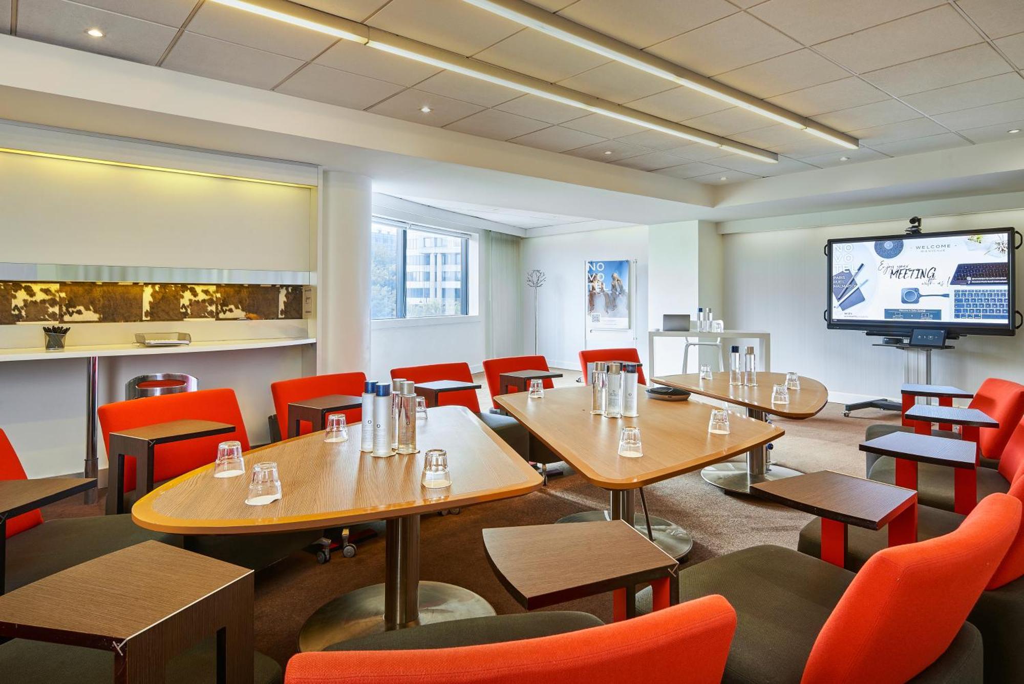 Novotel Paris Rueil Malmaison Eksteriør bilde