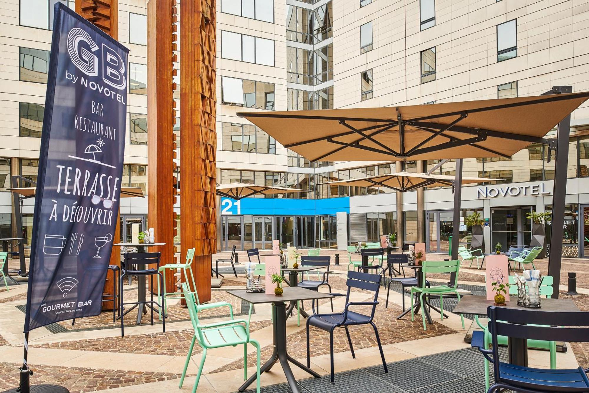 Novotel Paris Rueil Malmaison Eksteriør bilde
