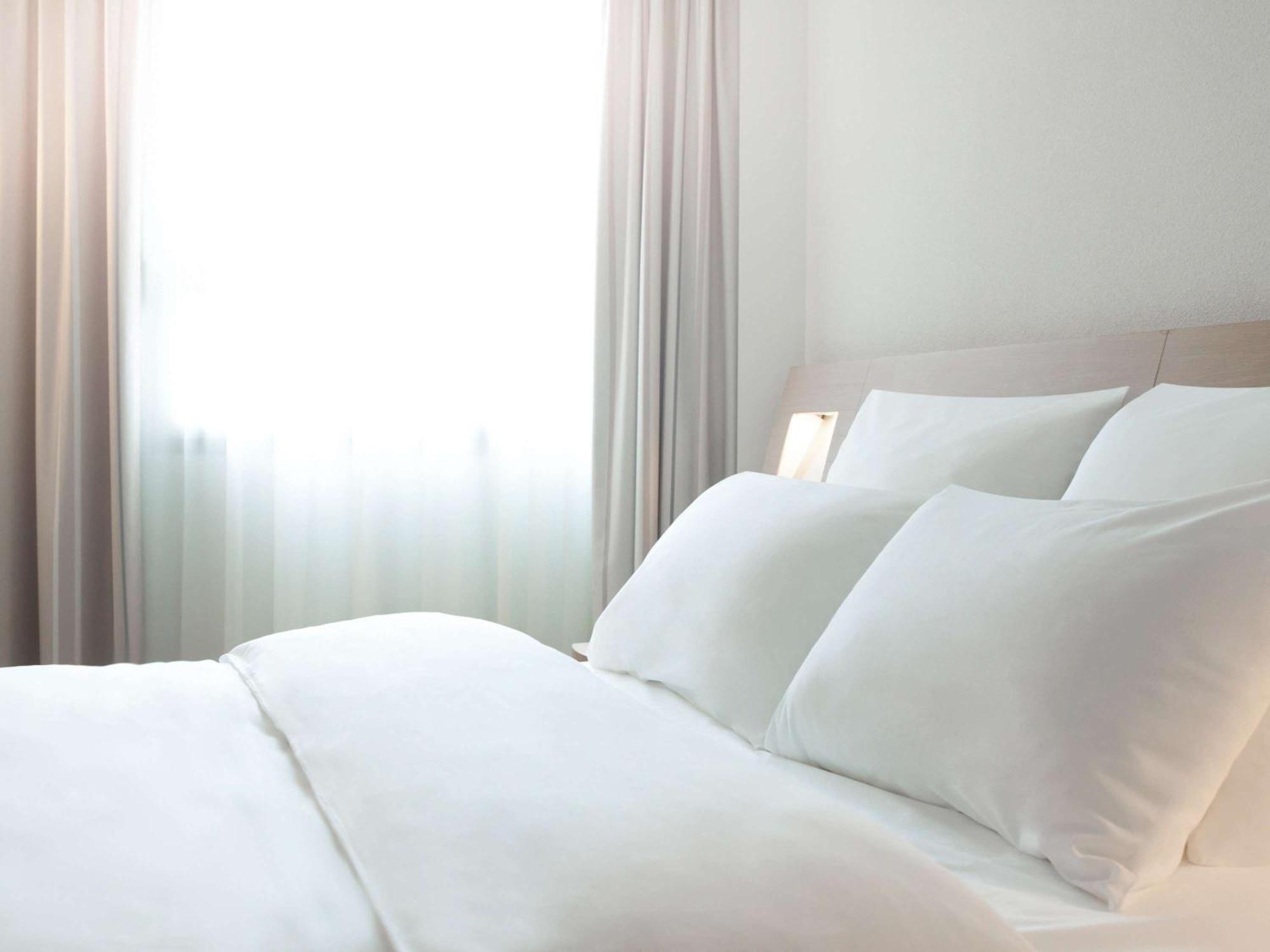 Novotel Paris Rueil Malmaison Eksteriør bilde