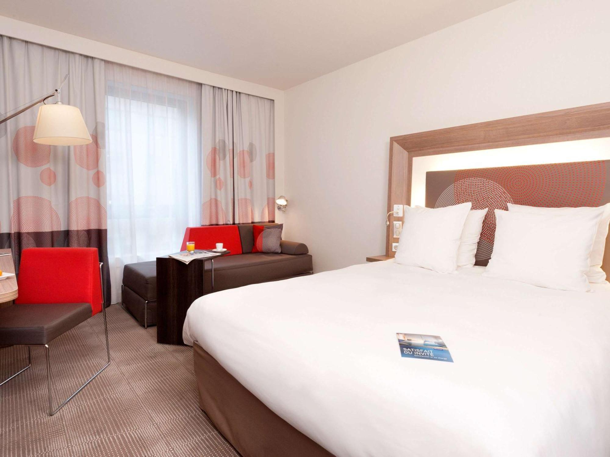 Novotel Paris Rueil Malmaison Eksteriør bilde