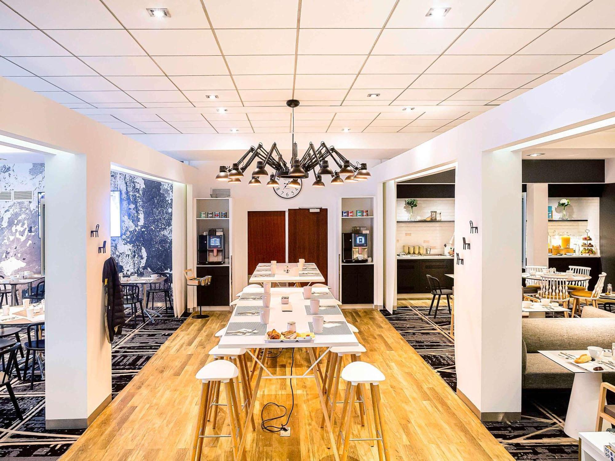 Novotel Paris Rueil Malmaison Eksteriør bilde