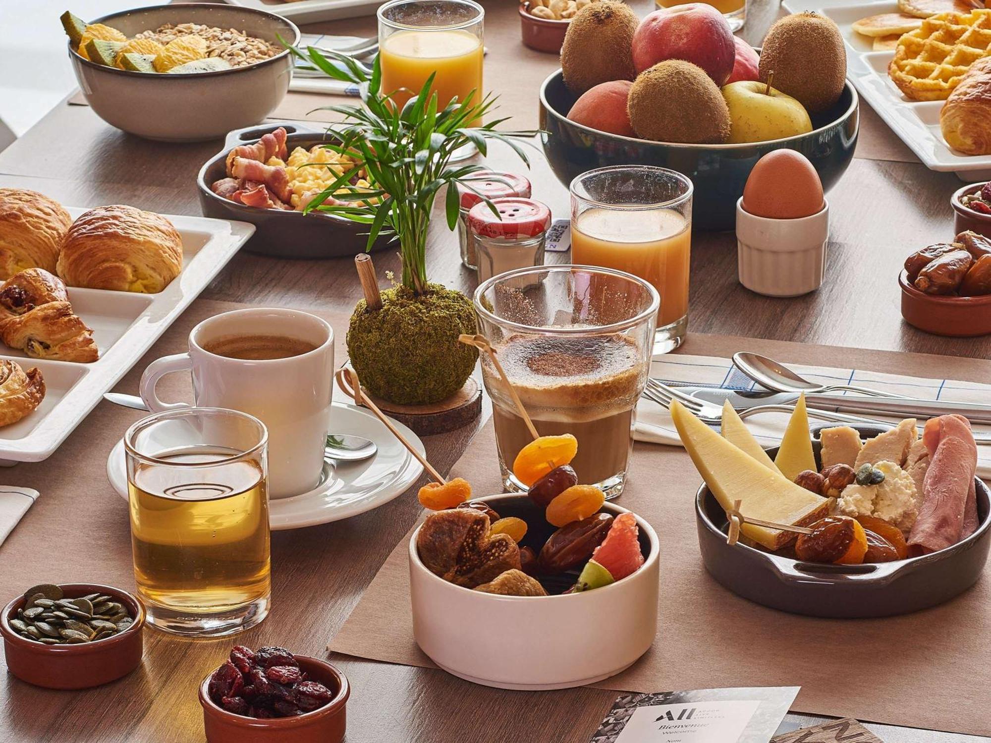 Novotel Paris Rueil Malmaison Eksteriør bilde