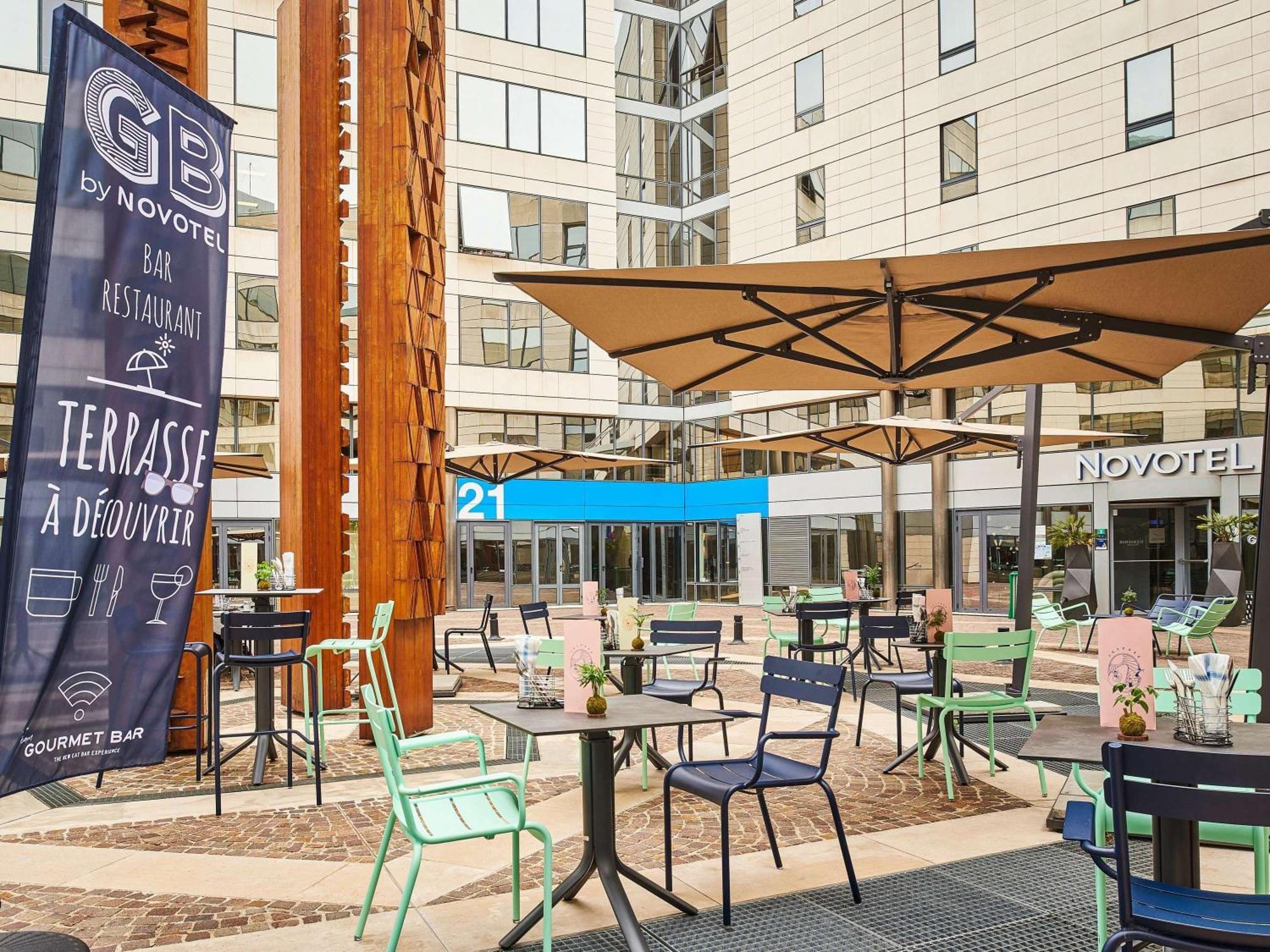 Novotel Paris Rueil Malmaison Eksteriør bilde